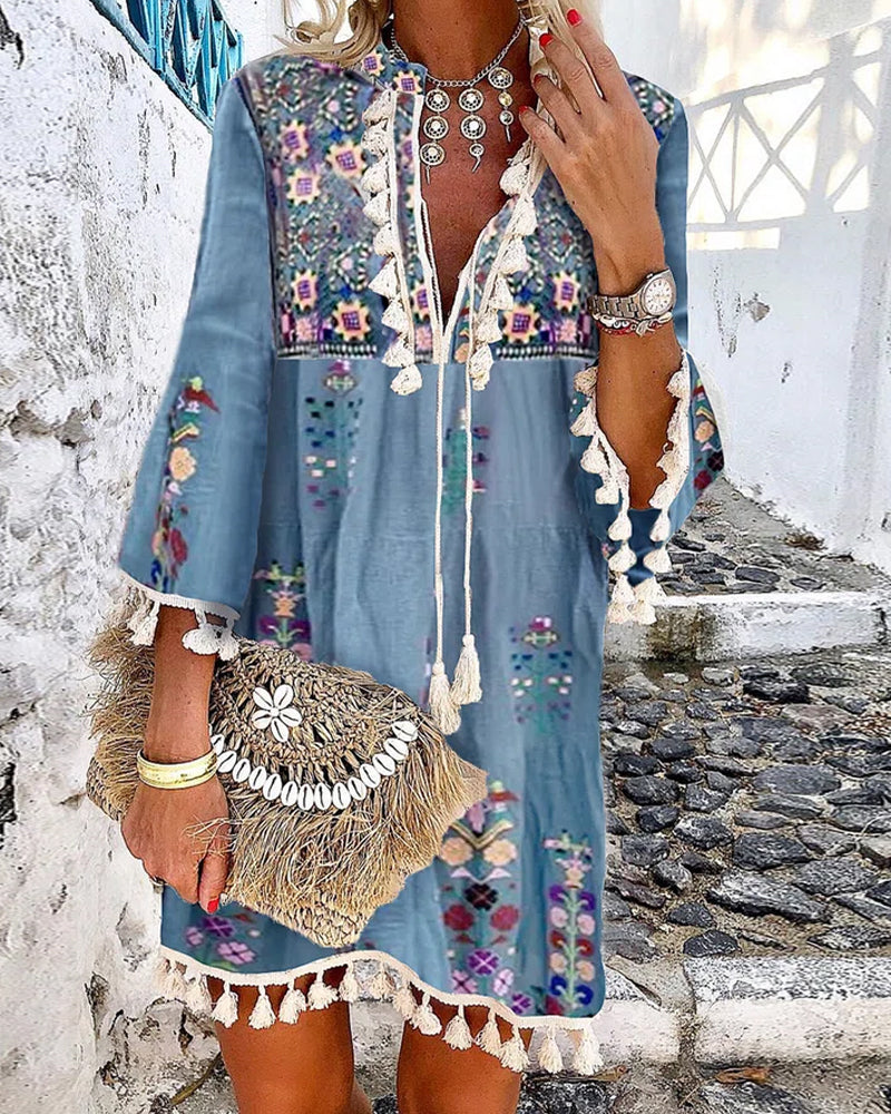 Women's Blue Flower V-neck Embroider Half Sleeve Dress