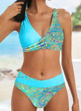 Load image into Gallery viewer, Polyester Halter Floral Bikinis Swimwear
