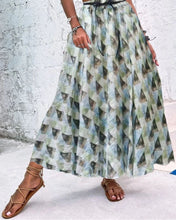 Load image into Gallery viewer, Multicolor Square Geometric Pattern Print Elastic High Waist Pleated A Line Maxi Skirt
