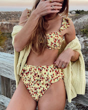 Load image into Gallery viewer, Women Sleeveless Floral Ruffled Bikini
